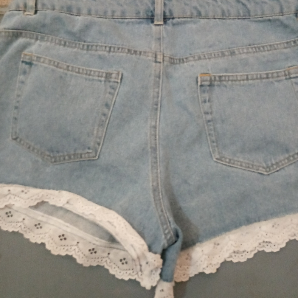 Vintage high waisted shorts